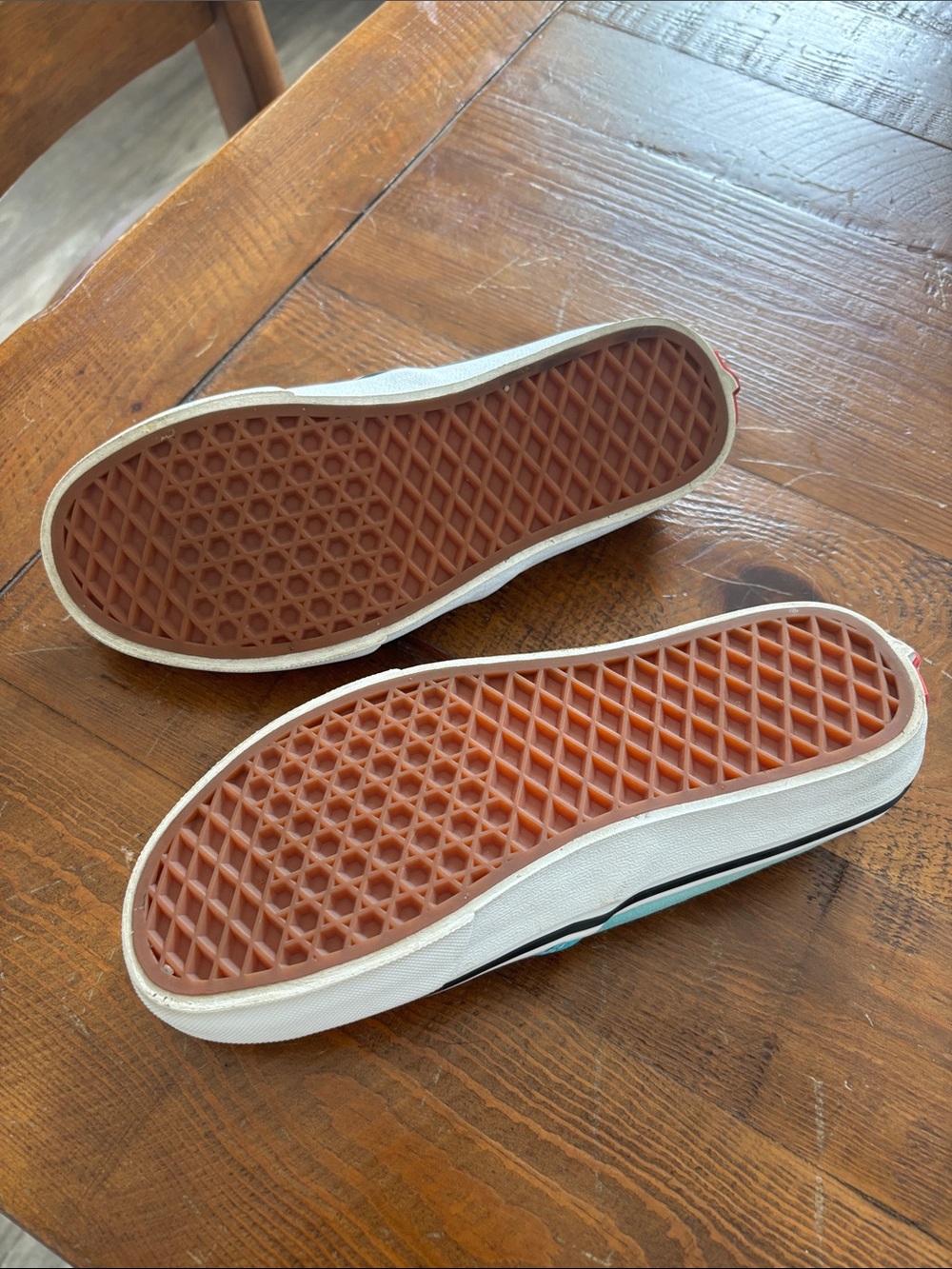 Vans women’s Slip-On Sneakers in Teal, Pink and Light Blue Ombre - Picture 2 of 7